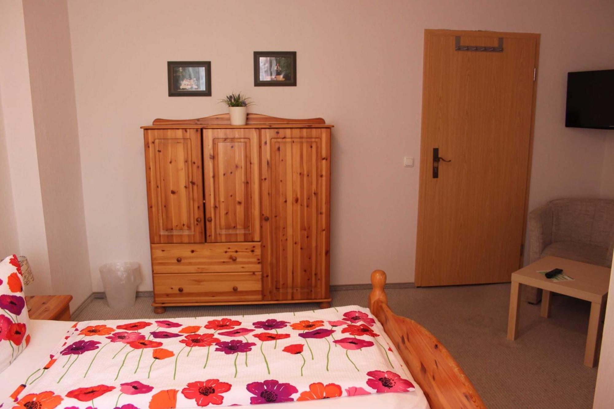 Pension Am Stadtgraben Hotel Luebbenau Ngoại thất bức ảnh
